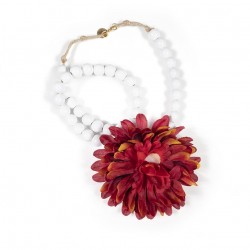 collier fleuri